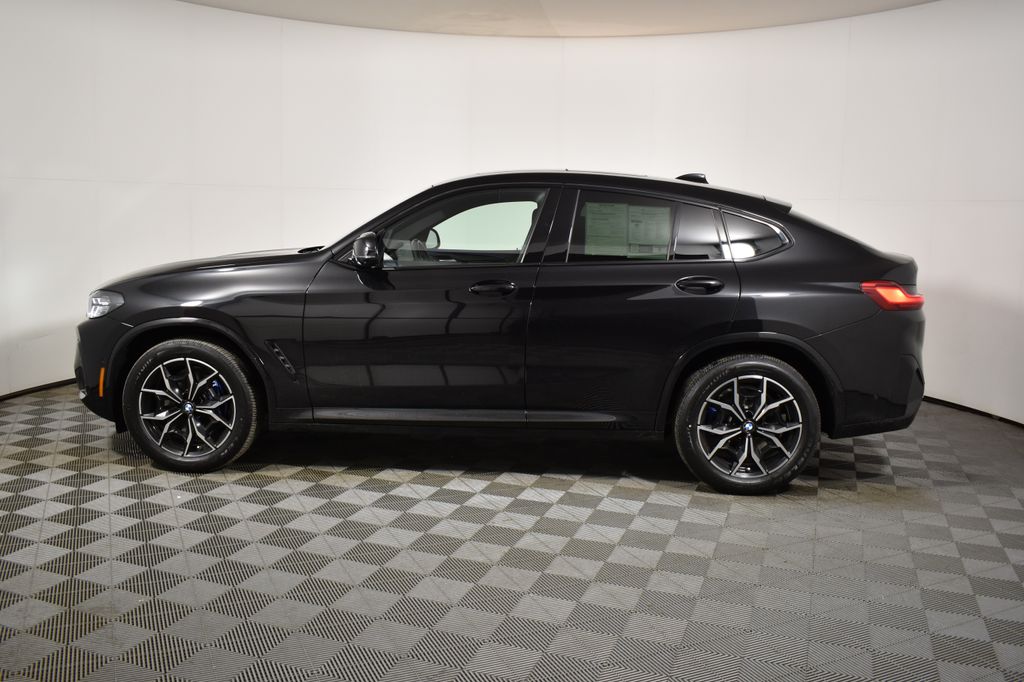 Thumbnail: 2024 BMW X4 - 2