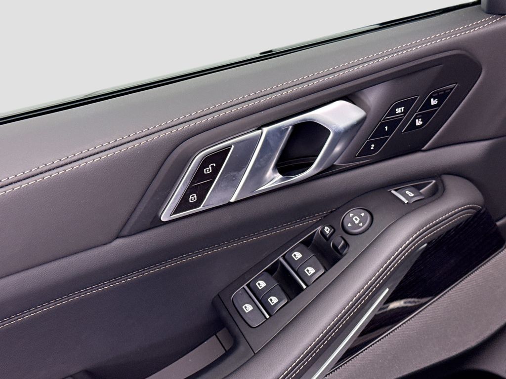 Thumbnail: 2026 BMW X5 - 22