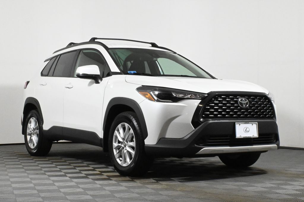 Thumbnail: 2022 Toyota Corolla Cross - 10