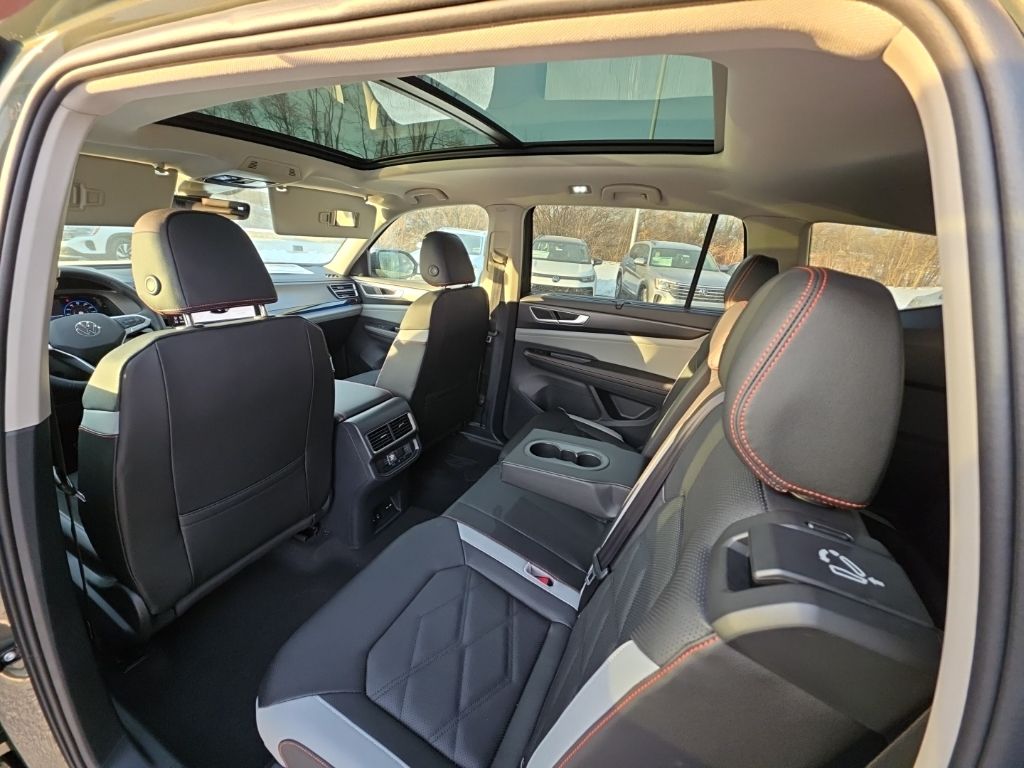 2026 Volkswagen Atlas 2.0T Peak Edition Green at Sutliff Volkswagen