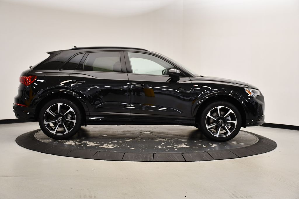 2025 Audi Q3  6
