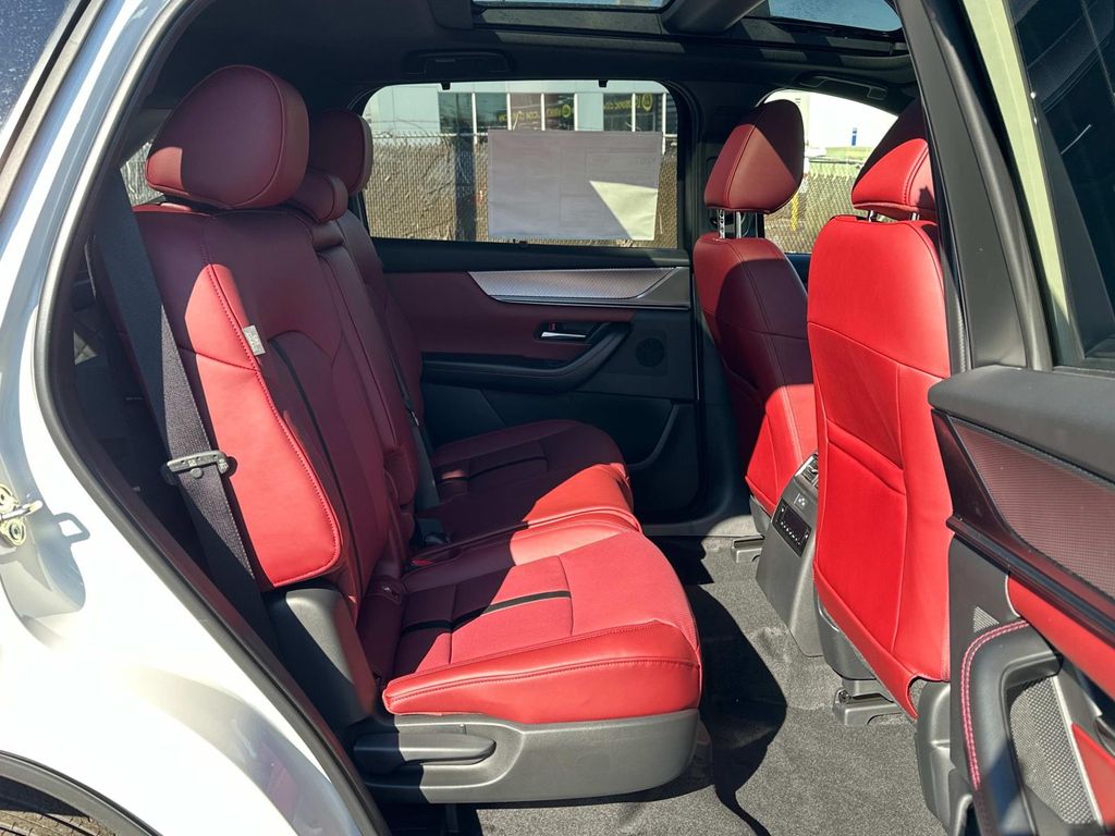 2025 Mazda CX-70 3.3 Turbo S Premium photo
