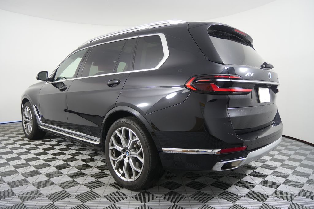 Thumbnail: 2025 BMW X7 - 5