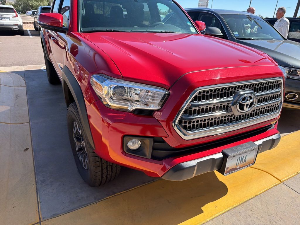 Thumbnail: 2017 Toyota Tacoma - 7