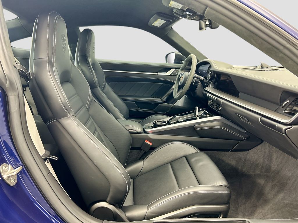 Thumbnail: 2024 Porsche 911 - 22