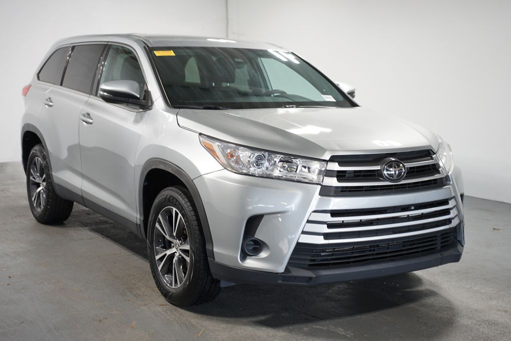 2019 Toyota Highlander LE 3