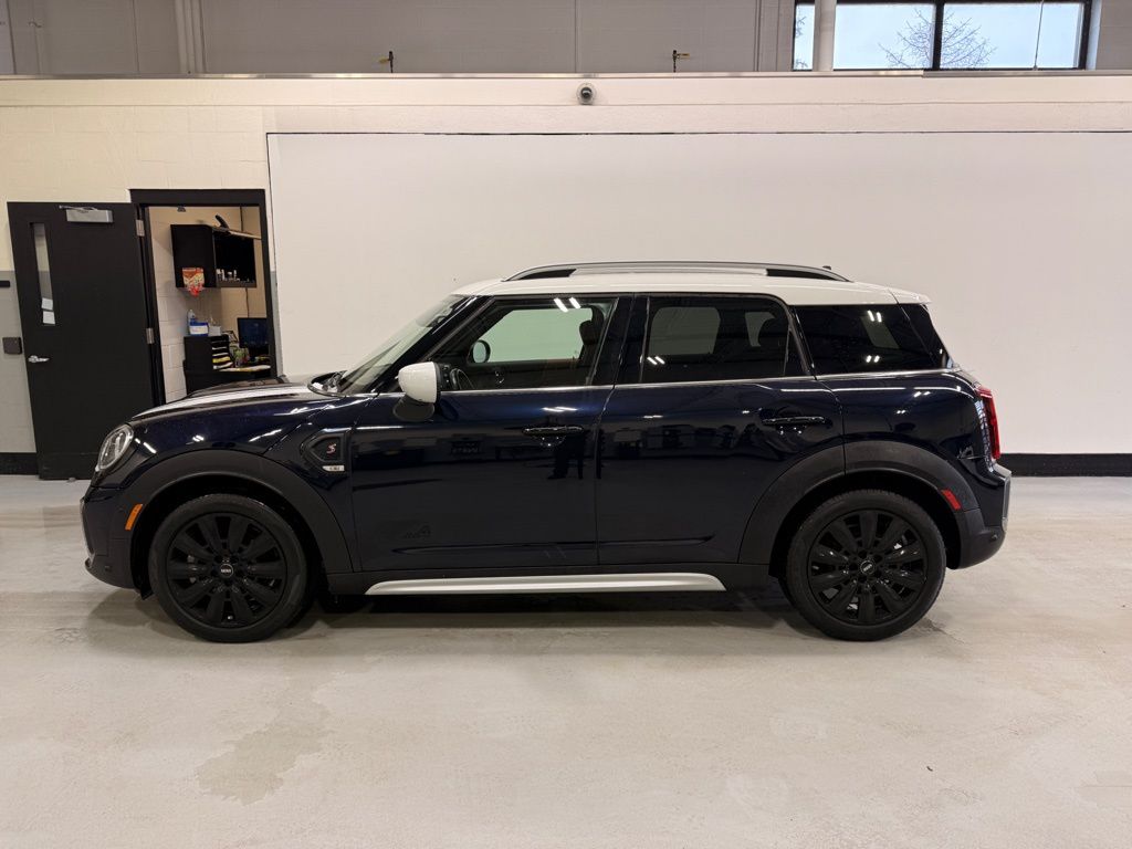 Thumbnail: 2023 MINI Cooper Countryman - 2