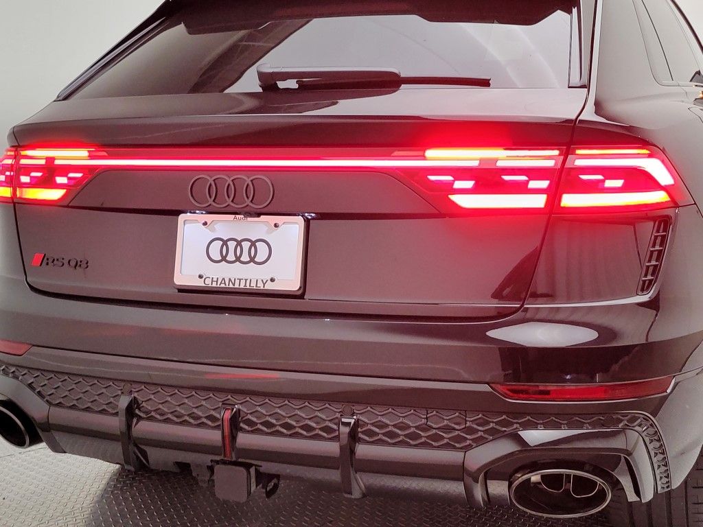 Thumbnail: 2026 Audi RS Q8 - 7