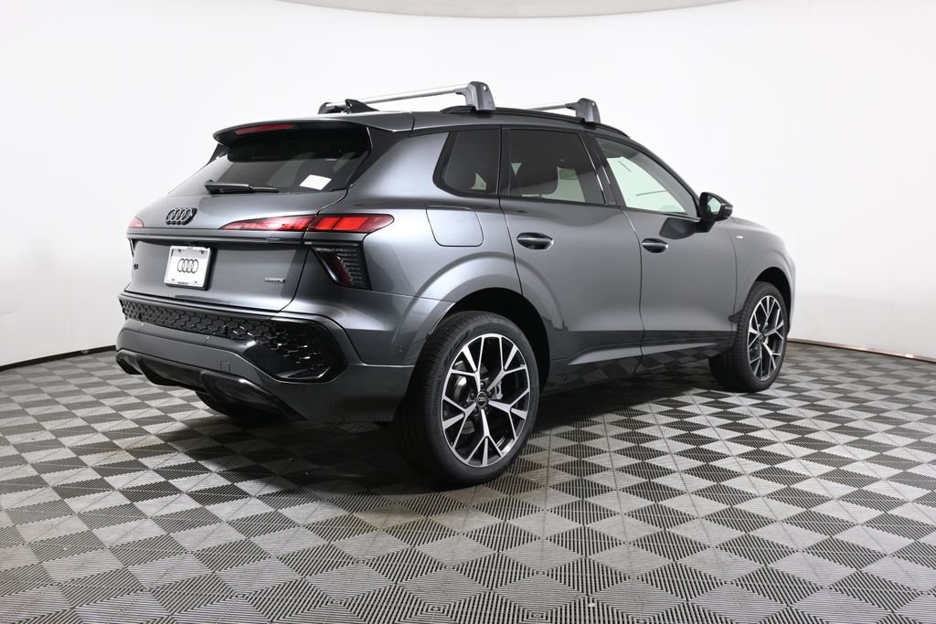 Thumbnail: 2026 Audi Q3 - 7