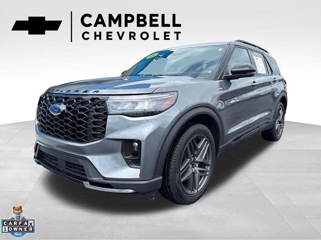 2025 Ford Explorer ST-Line AWD