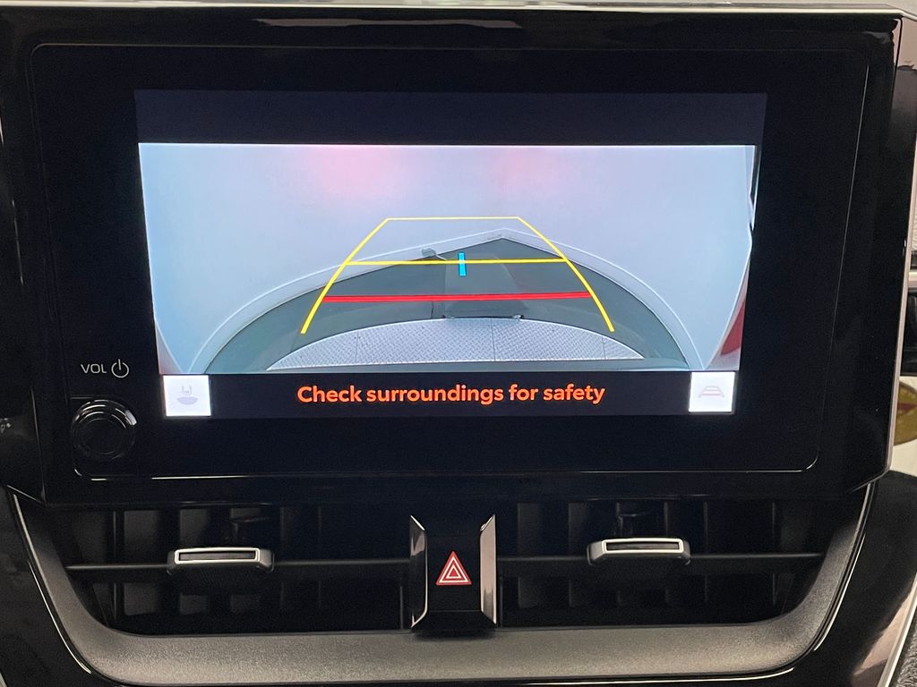 2023 Toyota Corolla Cross XLE 26