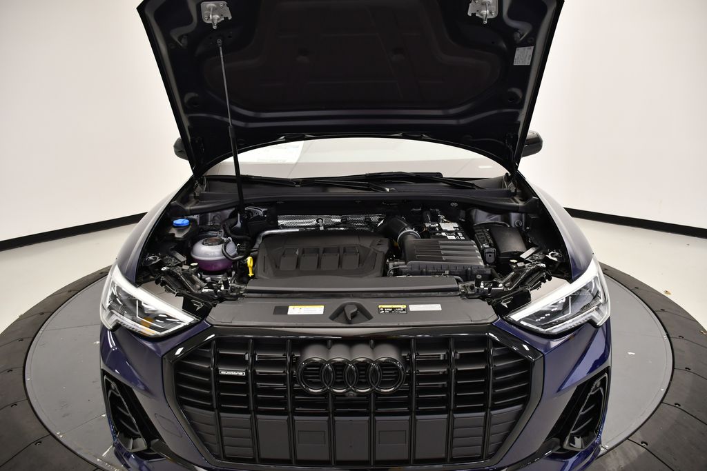 Thumbnail: 2025 Audi Q3 - 13