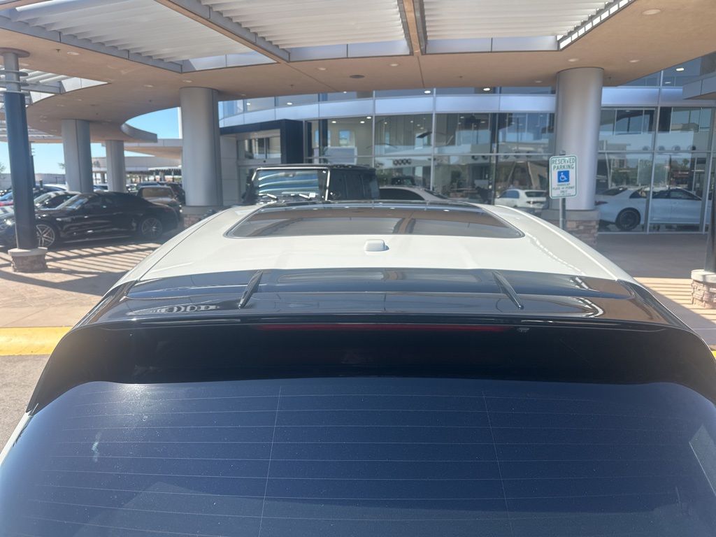 Thumbnail: 2022 Porsche Macan - 11