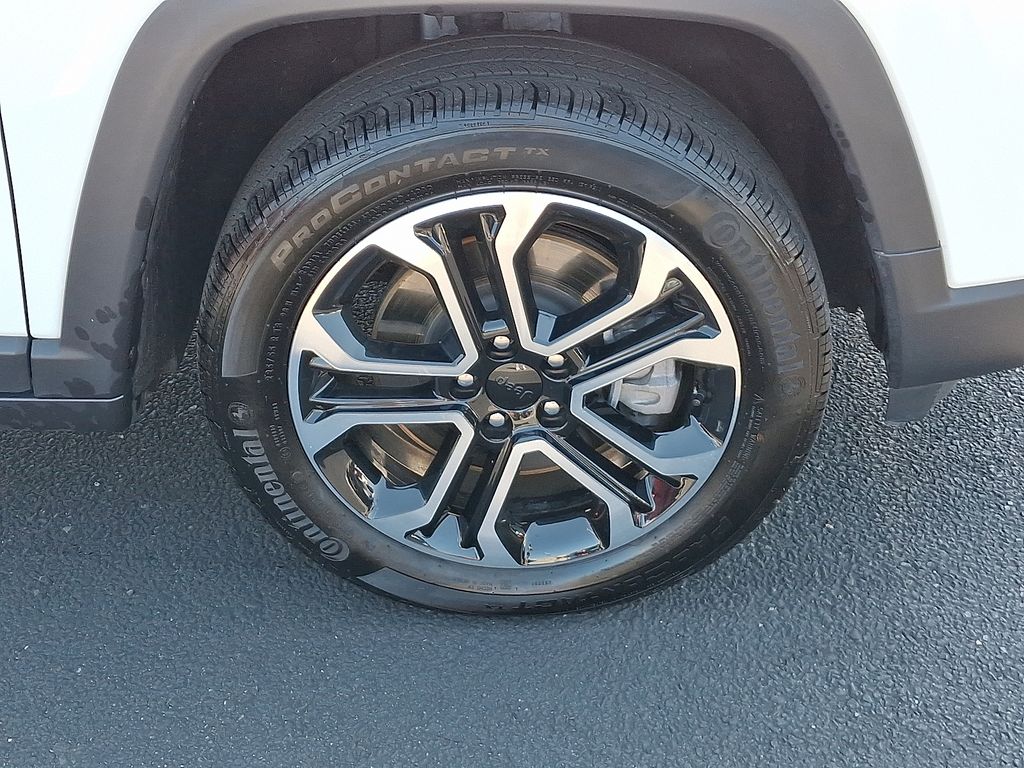 Thumbnail: 2024 Jeep Compass - 8