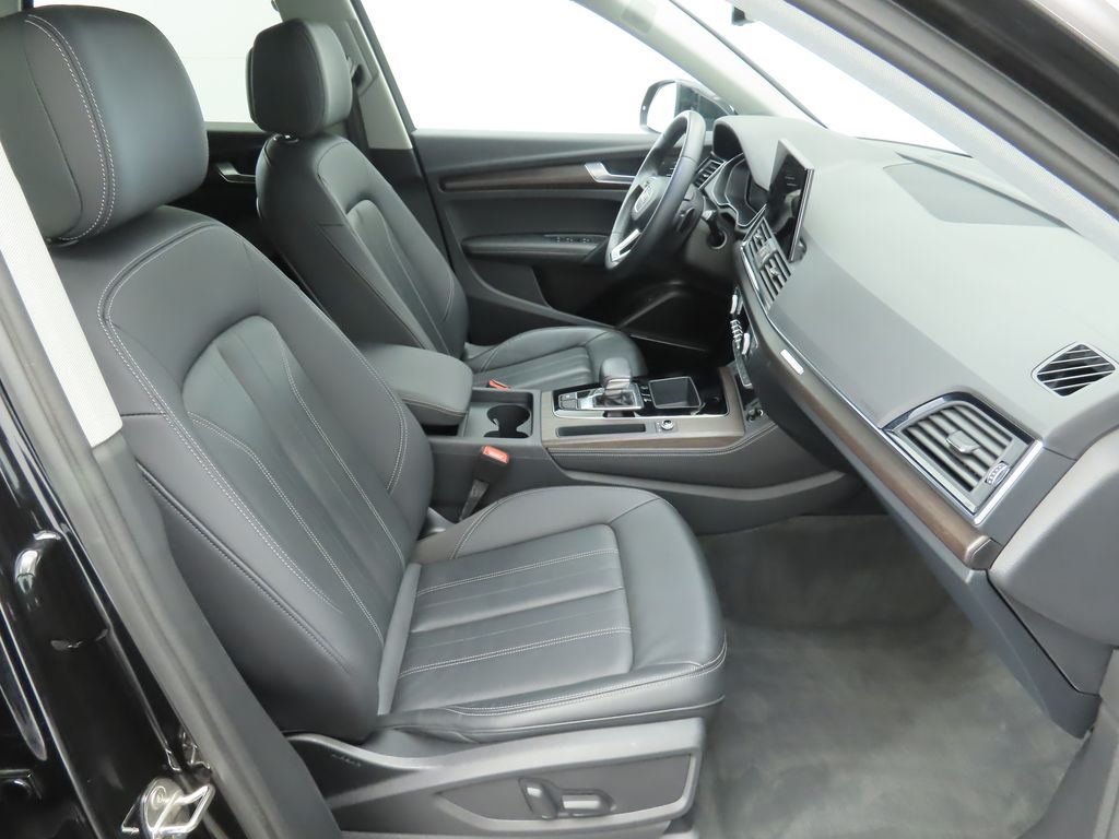 Thumbnail: 2023 Audi Q5 - 20