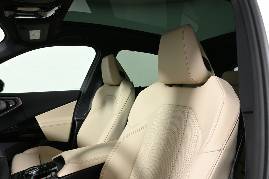 Thumbnail: 2026 BMW X3 - 16