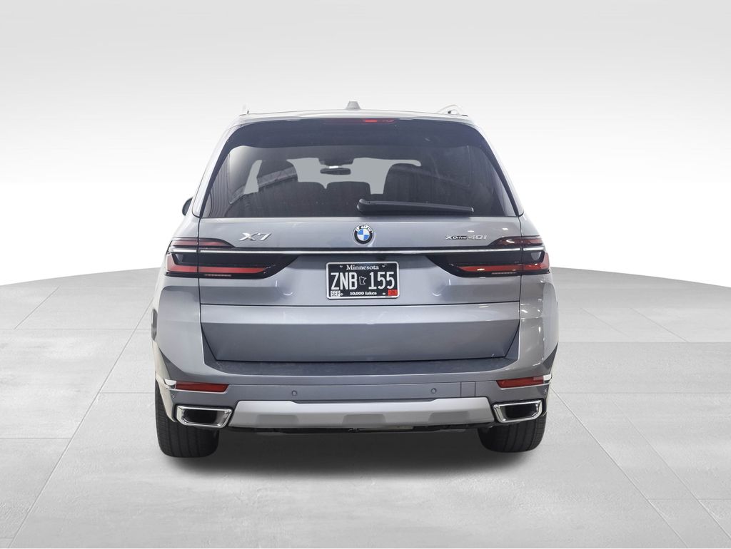 Thumbnail: 2025 BMW X7 - 4