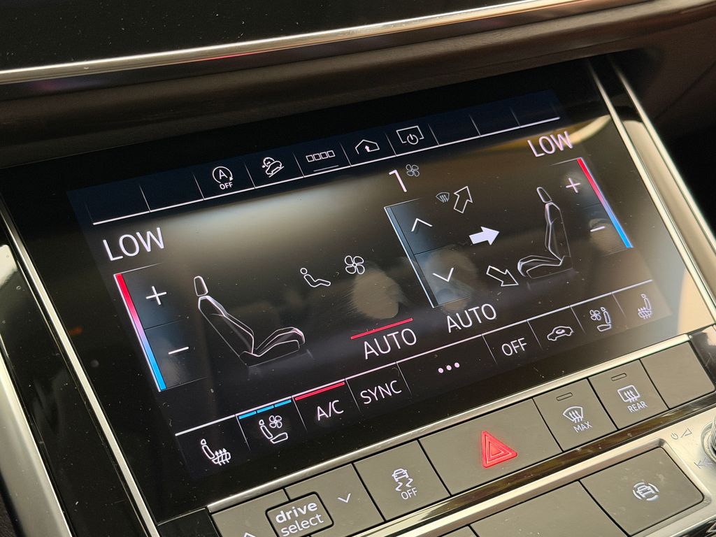 Thumbnail: 2021 Audi Q8 - 26