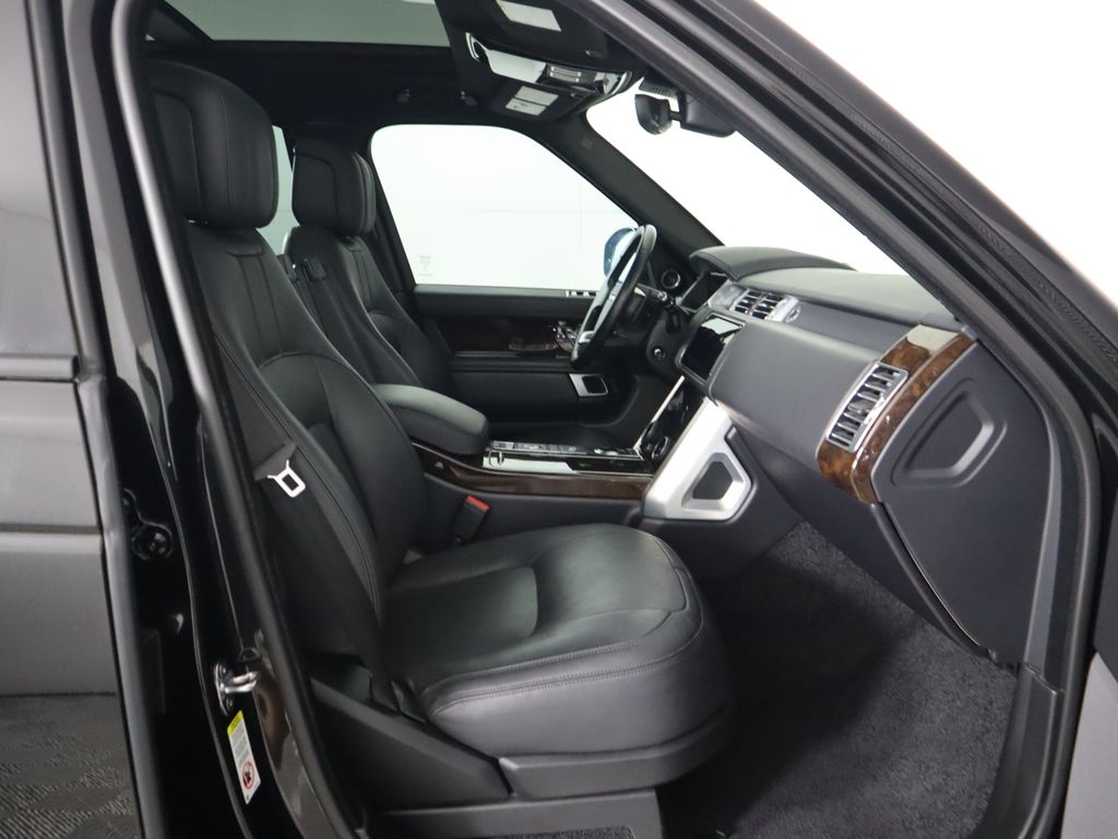 Thumbnail: 2020 Land Rover Range Rover - 20