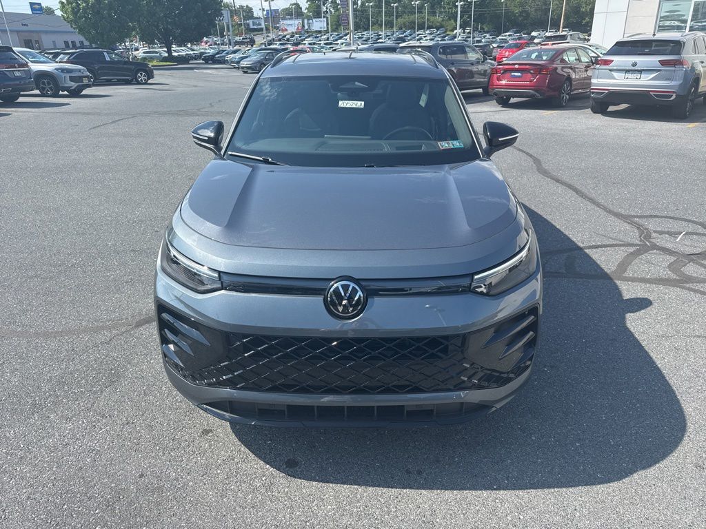 2025 Volkswagen Tiguan 2.0T SE R-Line Black - 8