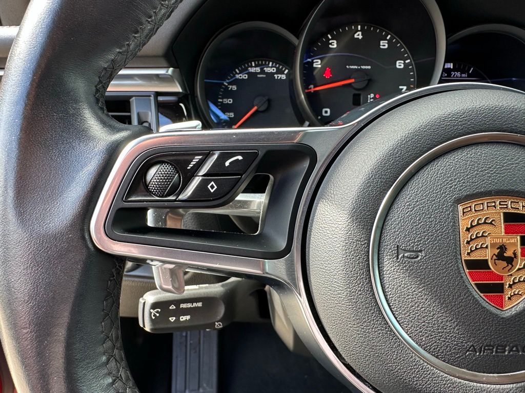 Thumbnail: 2019 Porsche Macan - 20