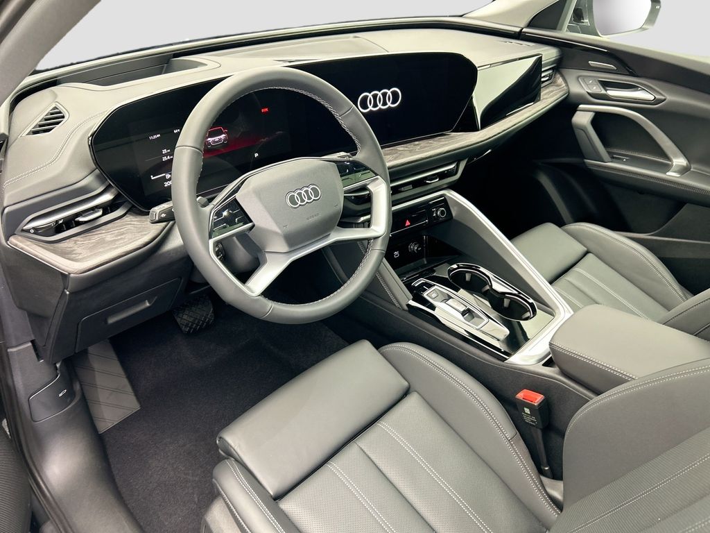 Thumbnail: 2025 Audi Q5 - 9