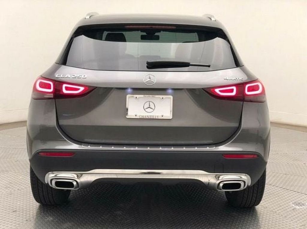 2023 Mercedes-Benz GLA 250 4MATIC 4