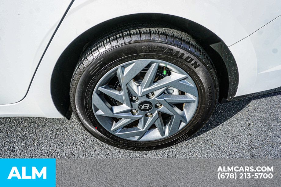 2024 Hyundai Elantra SEL - Photo 17