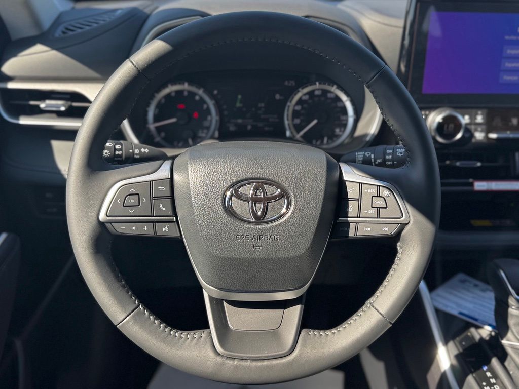 New 2026 Toyota Highlander SUV