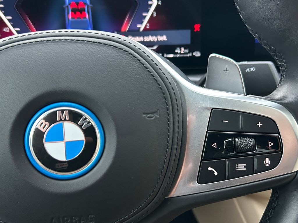 Thumbnail: 2023 BMW 3 Series - 20