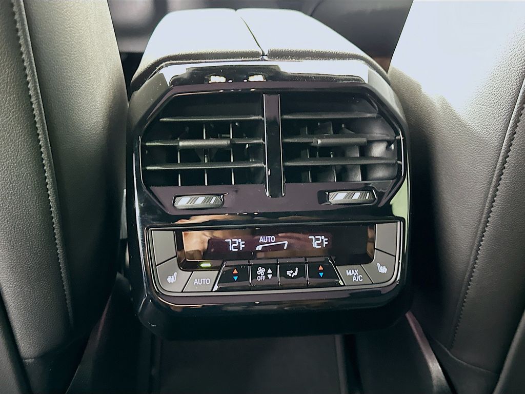 Thumbnail: 2026 BMW iX - 18