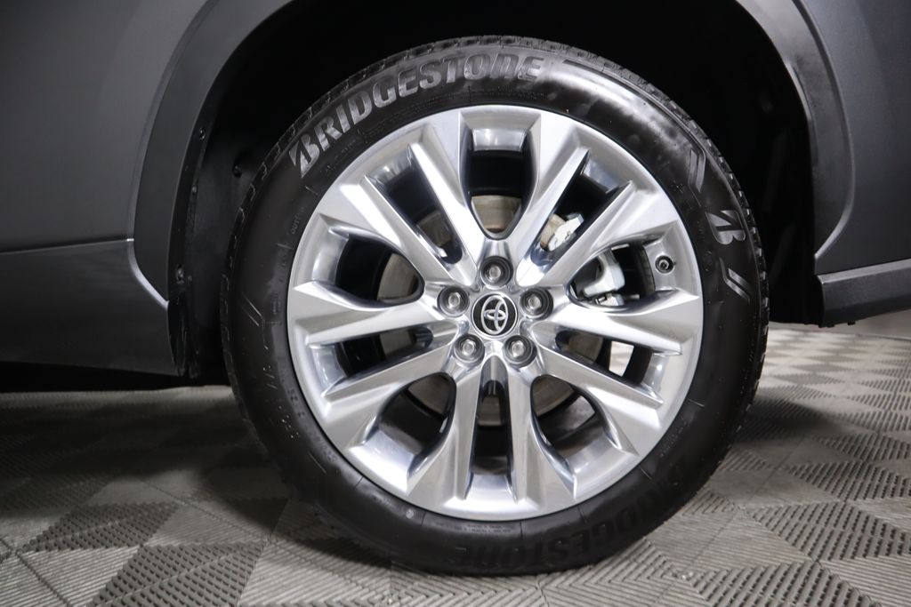 2024 Toyota Highlander Limited 31