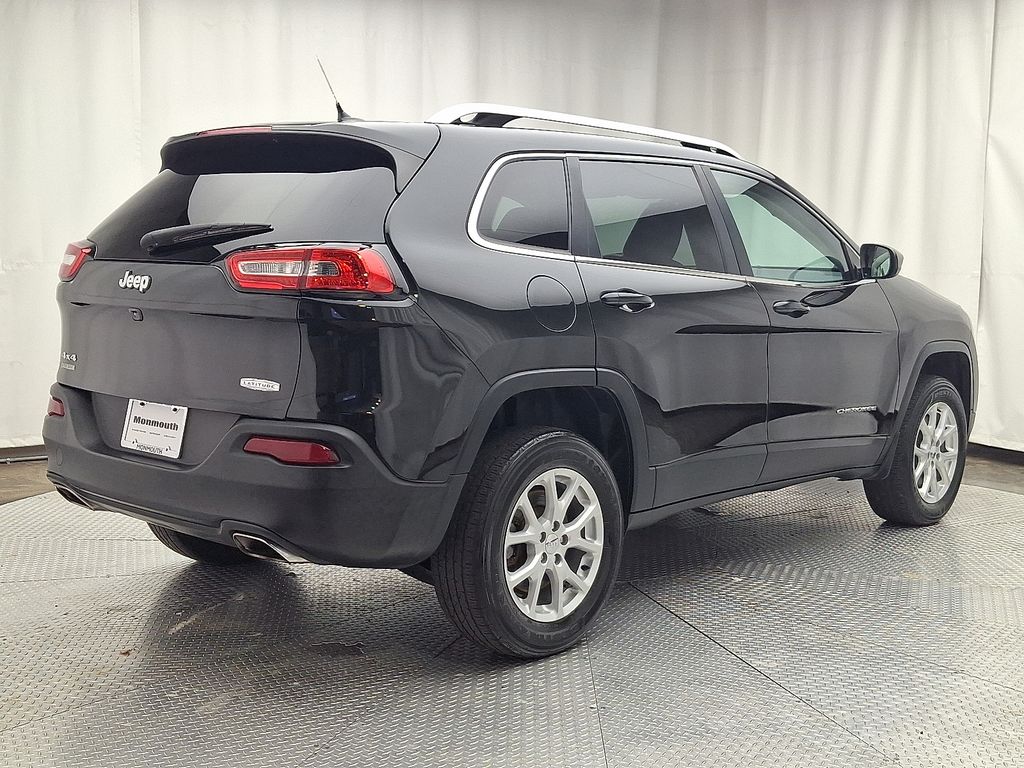 Thumbnail: 2015 Jeep Cherokee - 3