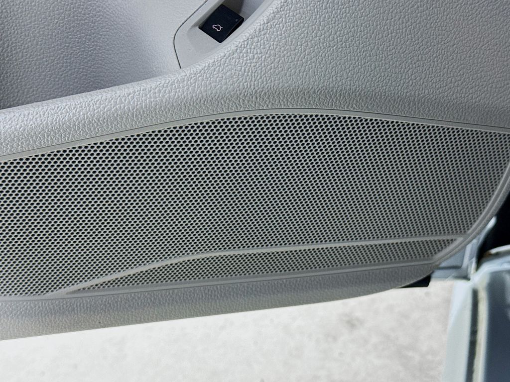 Used Car 2015 Volkswagen Passat  1.8t S For Sale Under $10,000 In Austin, Texas