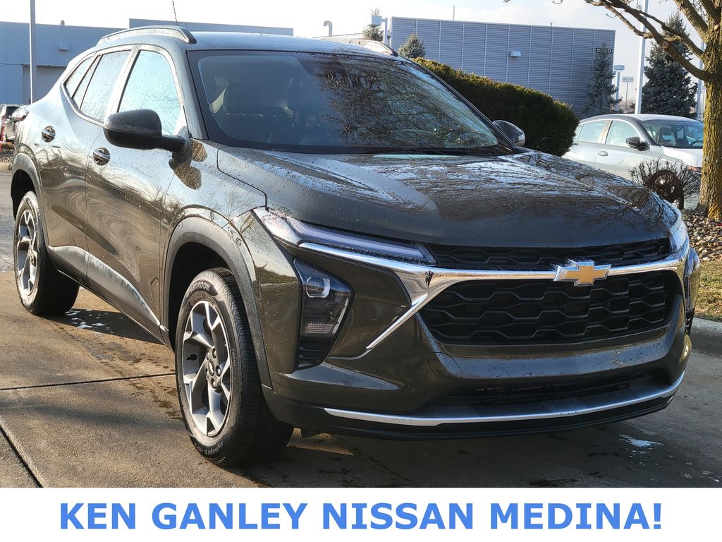 2024 Chevrolet Trax LT FWD