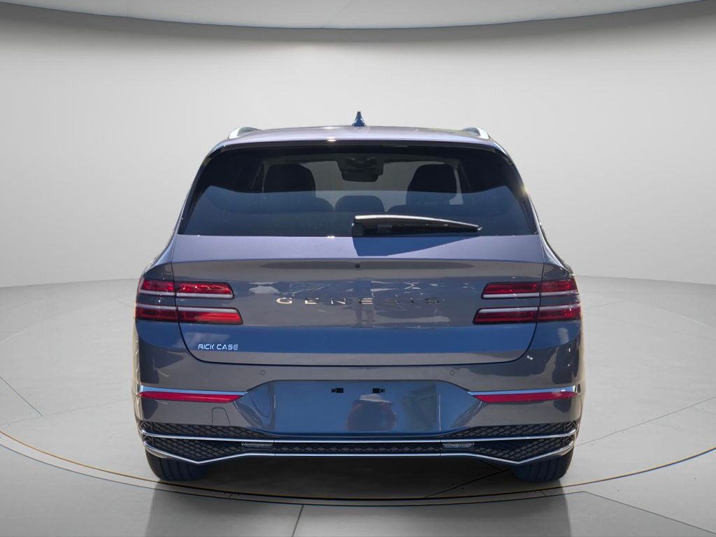 2027 Genesis GV80