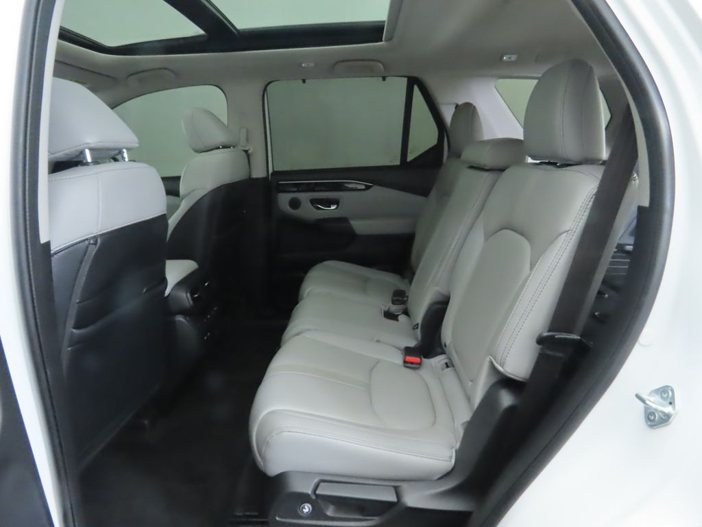 Thumbnail: 2023 Honda Pilot - 22