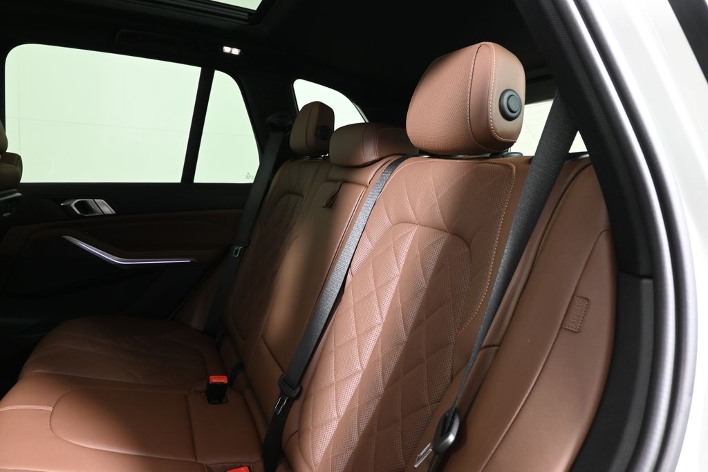 Thumbnail: 2023 BMW X5 - 4