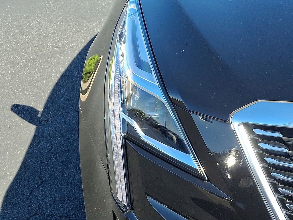 Thumbnail: 2025 Cadillac XT5 - 9