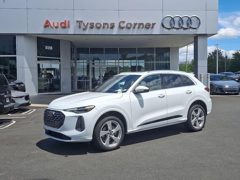 2025 Audi Q5 Premium -
                Vienna, VA