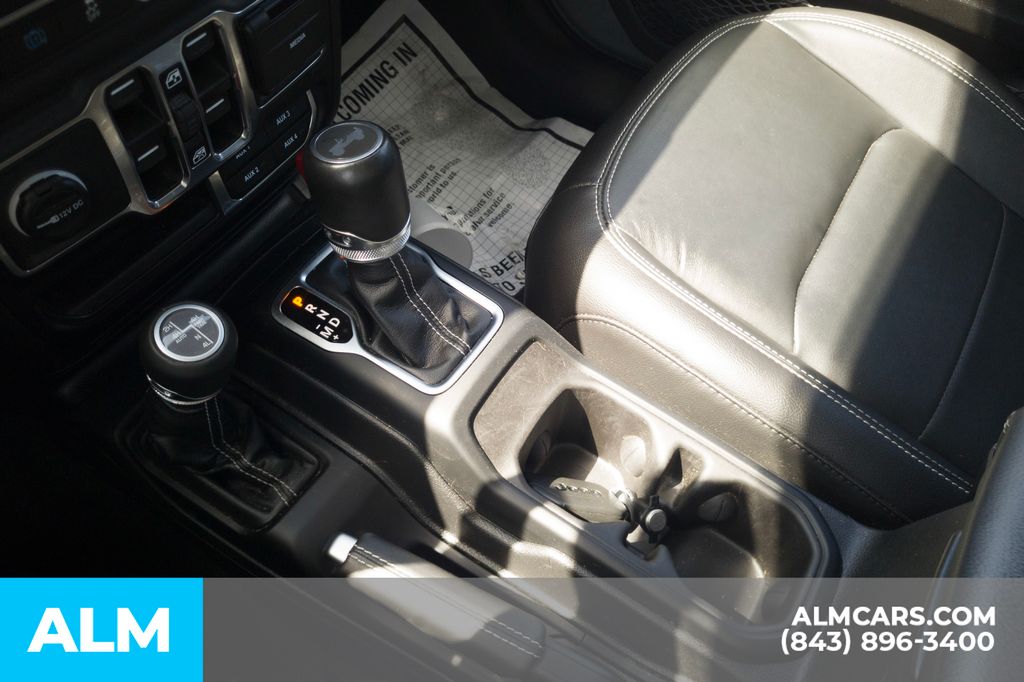 Used 2023 Gray Jeep Sahara 4xe image 10