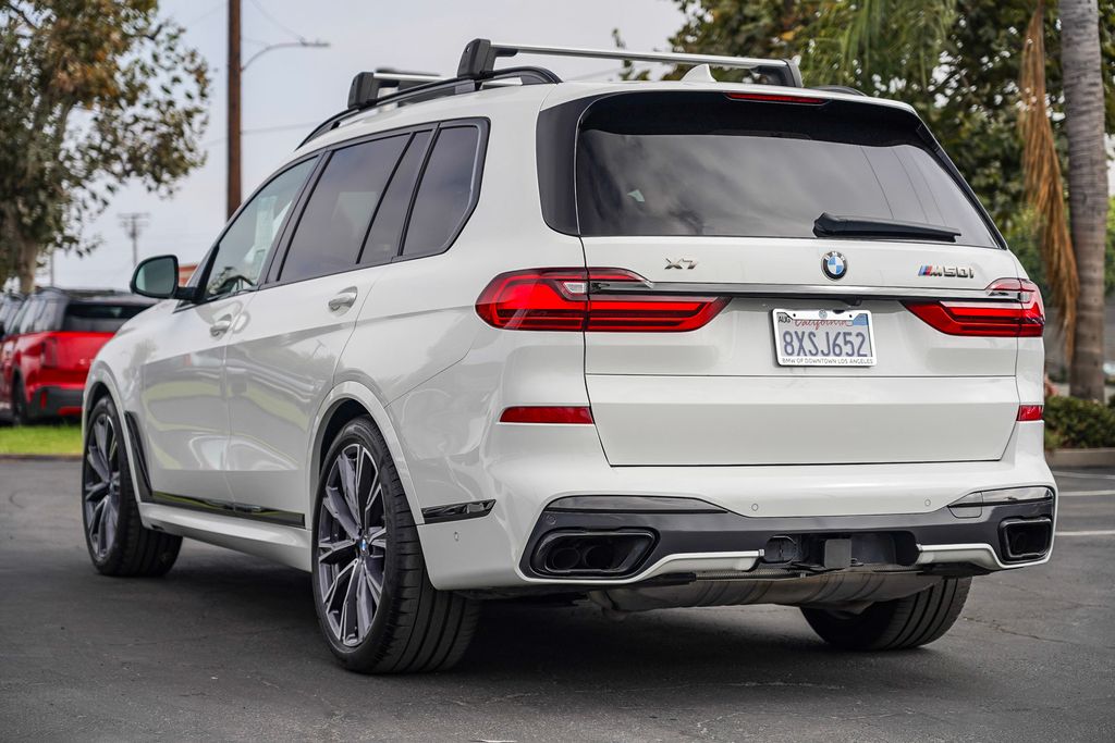 2021 BMW X7 M50i 6