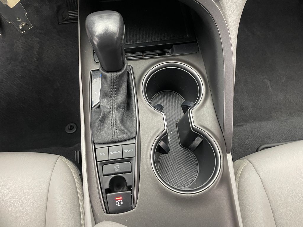 Thumbnail: 2022 Toyota Camry - 29