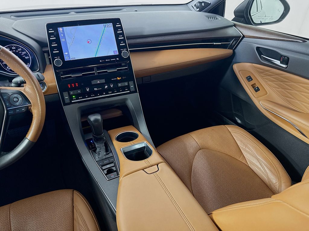 Thumbnail: 2020 Toyota Avalon - 24
