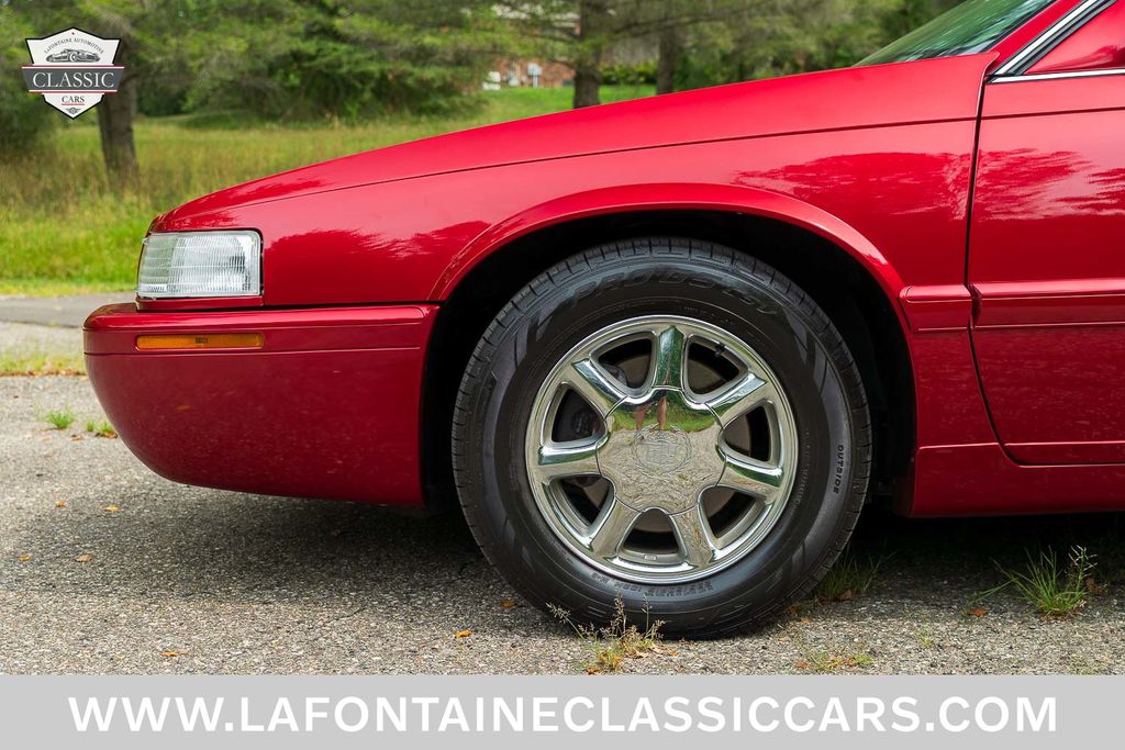 2000 Cadillac Eldorado 23