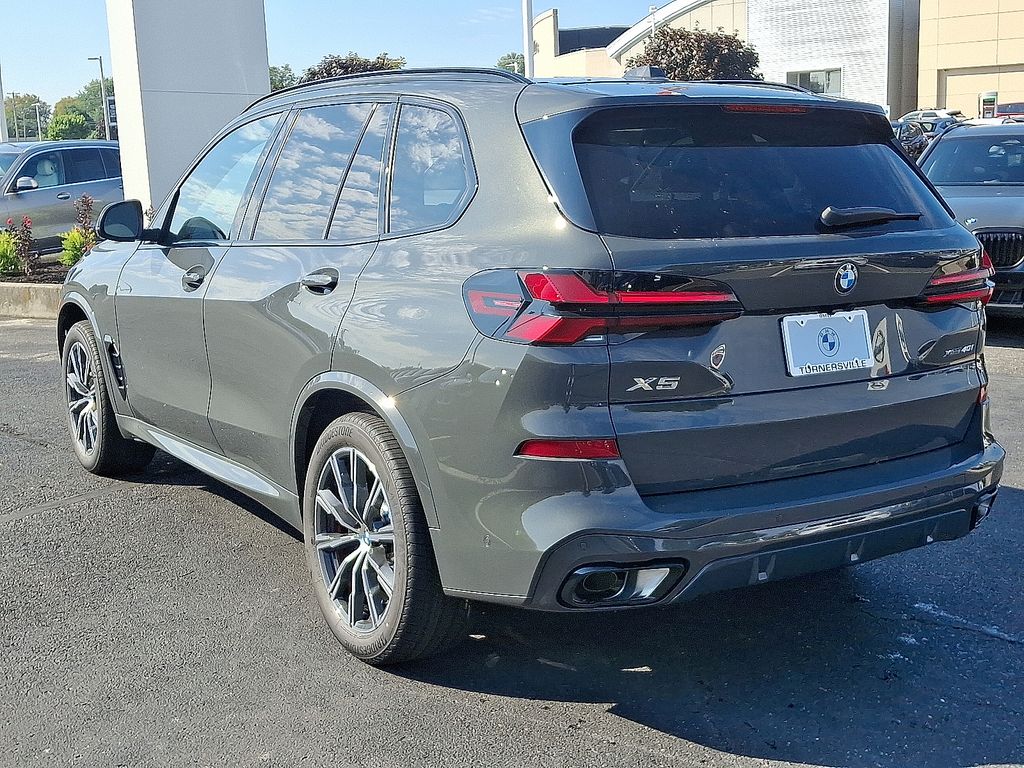 Thumbnail: 2026 BMW X5 - 3