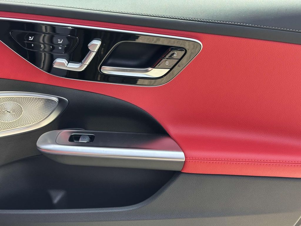 Thumbnail: 2025 Mercedes-Benz C-Class - 16