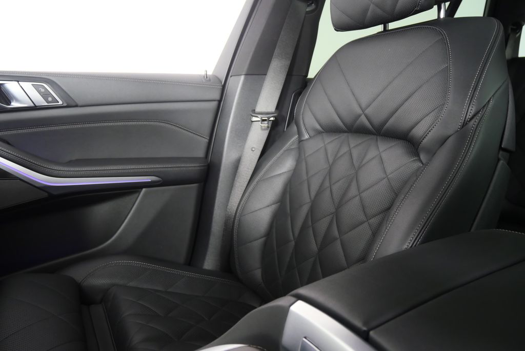 Thumbnail: 2024 BMW X5 - 28