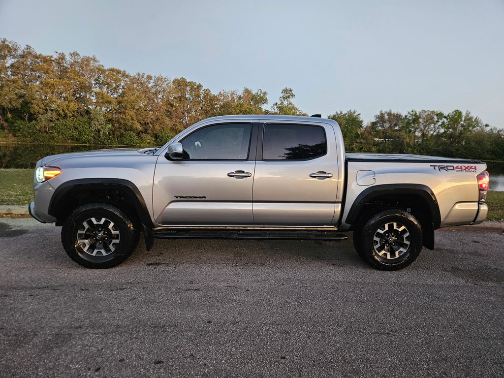 2022 Toyota Tacoma TRD Off-Road 2