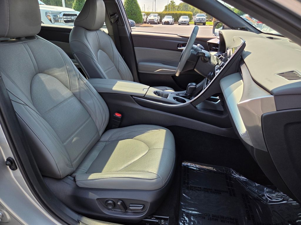 Used 2021 Toyota Avalon Hybrid Sedan